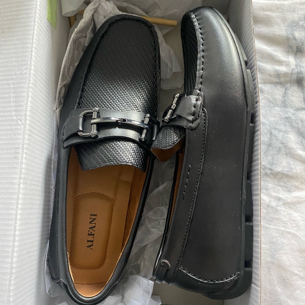 Mens black leather Alfani loafers with buckle